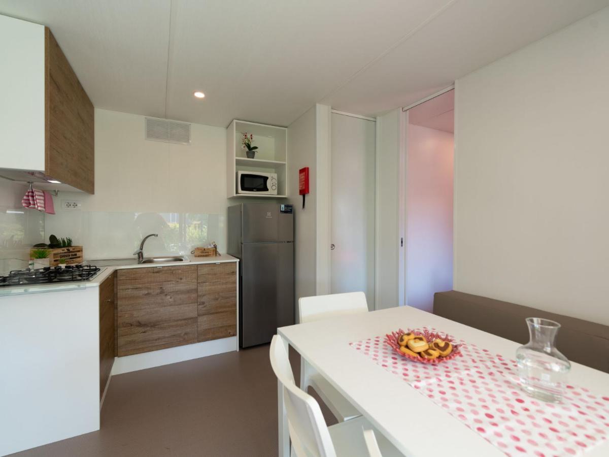 Holiday Home Garda Suite Deluxe By Interhome 里沃尔泰拉 外观 照片